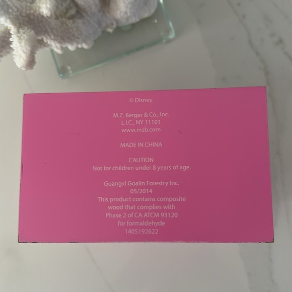 Disney Princess wooden girls Jewelry Box. Color pink. - Picture 3 of 6